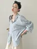 Camisa de proteção solar listrada azul para mulheres, estilo verão old money, camisa casual solta para férias na praia, top fino
