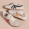 Piel de vaca de alta calidad 2026 nuevo modelo Zapatos de entrenamiento alemanes, piel genuina, transpirables, deportivos casuales, zapatos versátiles de moda para hombre