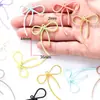 Estilo Casual y Elegante Accesorios de Joyería con Lazo Pendientes de Aleación Pintados con Spray Accesorios para el Cabello Colgante Materiales Hechos a Mano DIY W175