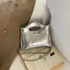 Bolsa de Moda de Nicho Nueva para Mujer Primavera y Verano Estilo Coreano Elegante Bolso Cubo Acolchado con Cadena Bolso Versátil de Hombro y Cruzado