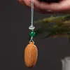 Sandalia Barbie Sándalo Piedra Luminosa Verde Sándalo Tallado Maíz de la Cosecha Cadena para Teléfono Móvil Llavero Colgante Decorativo para Mochila