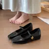 Zapatos Mary Jane de Cuero Franceses para Mujer 2026 Otoño Nuevos Puntiagudos Cuadrados Tacón Oculto Bajos para Combinar con Faldas