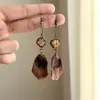 Pendientes de Ganchos para Orejas con Colgante Redondo Geométrico de Ratán y Cuentas de Madera Aguja Plateada Estilo Étnico Vintage Accesorios Únicos para Orejas Sensación de Gama Alta de Nicho