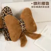 Cojín de felpa con estampado de leopardo transfronterizo y lazo minimalista Blue Rain, respaldo de asiento, soporte lumbar y almohada de cabecera lindos y creativos