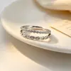 Anel de Diamante Europeu e Americano Estilo Ins Torcido Entrelaçado, Design de Nicho, Simples e Moderno, Adequado para o Dia a Dia, Anel Geométrico Ol, Fonte de Suprimento