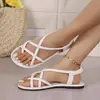 Sandalias de mujer estilo exportación europeo y americano 2026 verano talla grande 43 nuevas planas sin cordones tejidas huecas para mujer venta al por mayor