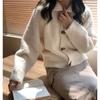 Retro Chifre Fivela Cor Sólida Casaco Suéter Outono e Inverno Feminino Novo Solto Macio Cera Design Loop Fio Cardigan de Malha