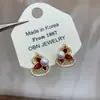 Novos Brincos de Flores e Borboletas Estilo Vintage Outono e Inverno 2025, Modernos, Doces, Versáteis, Tarraxas Elegantes, Acessórios de Orelha Exquisitos