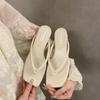 Chanclas para Mujer 2026 Nueva Moda de Verano Chanclas de Tacón Grueso para Uso en Exteriores Plateadas Antideslizantes Zapatos de Playa de Suela Gruesa