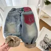 Calça jeans infantil, forrada com fleece e espessa, estilo unissex, calça comprida, calça de bebê da moda, nova
