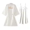 Roupão de Manhã de Casamento Feminino Noiva Madrinha Grupo Seda Gelada Pijama de Casamento Camisola Robe Vermelho Feminino Comprimento Médio Fino