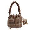 El Bolso Cubo Popular de Este Año para Mujer, Nuevo Bolso de Mano de Alta Gama Otoño 2025, Bolso Cruzado Versátil de Cuadros
