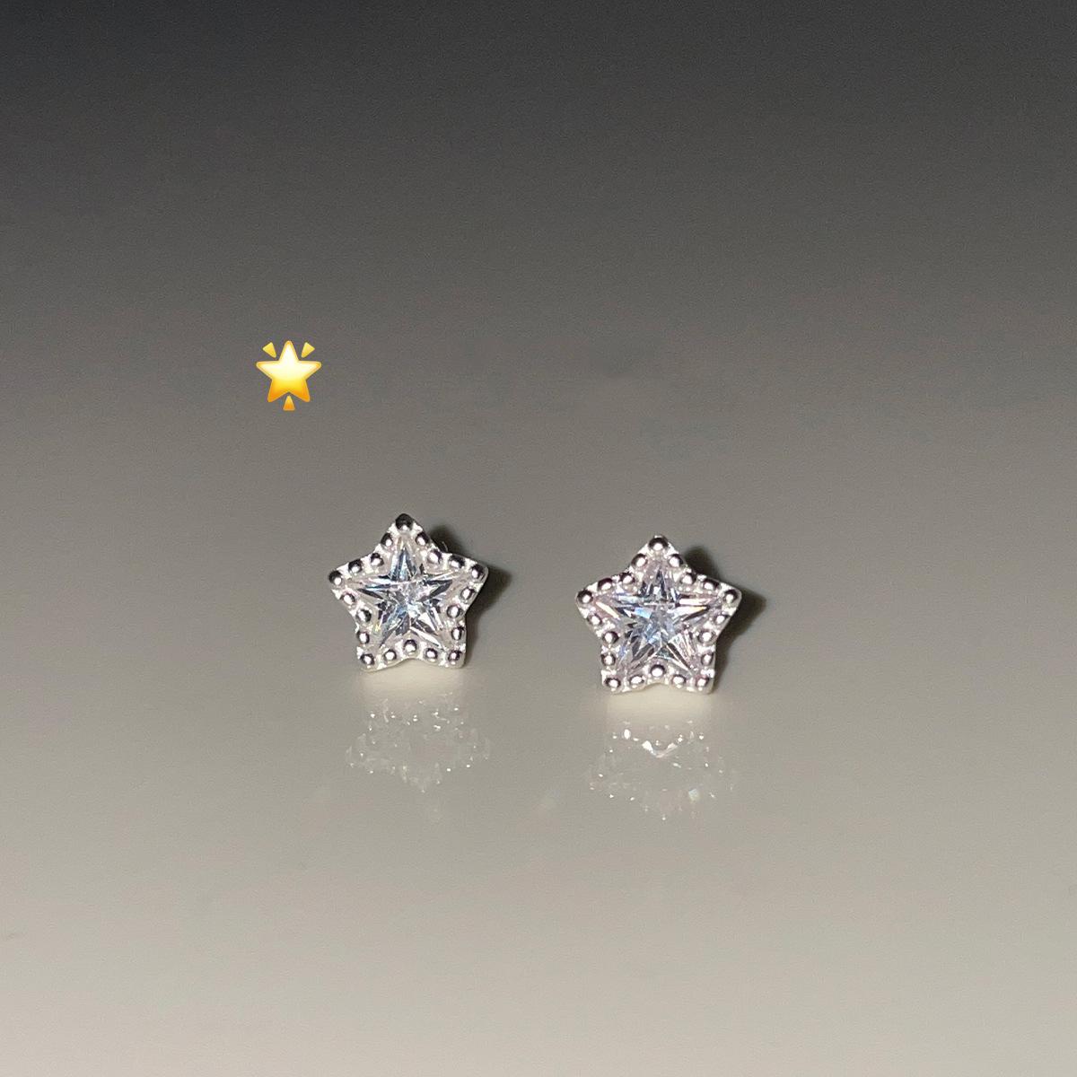 SKU02_锆石星星耳钉一对