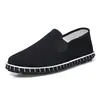 Sapatos de Pano Artesanais Puros 2025 Old Beijing para Homens, Casuais Respiráveis para Primavera e Verão, Slip-On de Pano Preto com Artemísia, Confortáveis