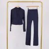 Conjunto Lulu Df de Jaqueta Curta com Capuz e Calça Flare, Roupa de Fitness Yoga Elástica Respirável Justa com Capuz