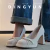 Zapatos de Tacón Alto Negros de Punta Cuadrada con Tacón Grueso Estilo Francés para Mujer, Modelo Nuevo con Lazo, Plataforma Impermeable, Zapatos Nuevos Cómodos, Modernos y Versátiles