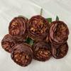 Rosa de Ráfia de 7 Cabeças com Borda Queimada Estilo Ins Decoração de Quarto Ornamentos Flores Artificiais Tecido Escovado Buquê de Rosas com Borda Queimada Atacado