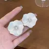 Pendientes de Botón Flor 3D Azul Elegante de Lujo Ligero Dopamina Francesa con Circonita Pendientes para Mujer Temperamento Versátil Pendiente de Gama Alta