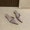Mules Fechadas Elegantes para Calçar, Novo Estilo Primavera/Verão 2026, Sandálias Femininas de Salto Baixo Estilo Francês de Alta Qualidade