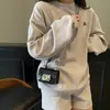 Bolsa Mini de Corrente Simples e Fashion Estilo Coreano Cor Sólida Estilo Estrangeiro Saída Moedas Pequena Quadrada Cor Doce Bolsa Transversal