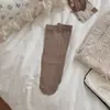 Meias Femininas Versáteis Sem Costura Caneladas de Cor Sólida com Micro-Pressão Outono/Inverno Novidade Meia Arrastão de Cano Médio Cor Café Algodão