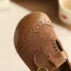 Zapatos de Cuero Retro para Niñas 2026 Primavera y Otoño Nuevos Clásicos Estilo Británico Velcro Zapatos de Princesa Tendencia Nicho Zapatos de Suela Plana