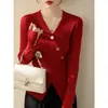 Suéter de punto casual con cuello en V, botones cruzados y abertura lateral para mujer, nuevo top base de otoño e invierno de manga larga, de alta gama y súper elegante