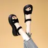 Nuevas Sandalias de Moda de Comercio Exterior Primavera/Verano 2026 para Mujer Suela Gruesa Deportivas para Exteriores Versátiles Chanclas Transfronterizas