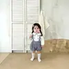 Conjunto de Ropa de Primavera y Otoño para Bebés y Niños Pequeños: Conjunto de Dos Piezas para Bebés Niños y Niñas: Camisa Estilo Academia Retro con Falda Linterna de Tirantes, Adecuado para Salir