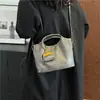 Bolsa de Mão Vintage Xiaozhong Feminina Outono e Inverno 2024 Nova Casual para o Dia a Dia Transversal Moda Simples Bolsa Saco