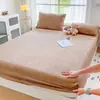 Lençol de Cama de Veludo Leite Cor Sólida Inverno 2026 Novo Colcha Espessa de Cobertura Total Protetor de Colchão de Fleece de Coral
