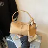 2026 Nuevo Bolso Boston Estilo Nicho con Patrón de Lichi, Bolso de Mano Versátil, Bolso Cruzado de Hombro Casual y Elegante para Mujer