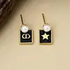 Pendientes Cuadrados de Esmalte con Forma de Estrella y Nariz de Cerdo con Perlas para Mujer, Pendientes Clásicos Elegantes de Letras de Alta Gama