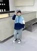 Jaqueta de Lã Infantil Estilo Novo 2026, Blusa para Bebê, Roupa de Primavera, Camisa Moderna com Gola Alta e Zíper