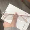 Óculos Sem Aro de Titânio Puro para Mulheres com Miopia, Bordas Delicadas, Estilo Feminino, com Correção para Astigmatismo, Anti-Luz Azul, Cor Degradê, Modernos, Ultraleves
