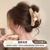 Presilha de cabelo de pelúcia cor de café estilo coreano, um acessório de cabelo sofisticado e versátil para mulheres, tamanho grande, realça o volume do cabelo, estilo presilha de tubarão