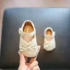 Sapatos Bege para Bebês Meninas de 1 a 3 Anos, Primavera e Outono Confortáveis Simples Novo Estilo Sapatos Individuais de Bebê, Sapatos Pequenos de Couro de Princesa