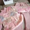 Liquidação de Roupas Infantis para Meninas com Preços Descontados Tamanhos Limitados LiquidaçãoFornecimento Atacadista de Roupas Infantis