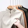 Sudadera de terciopelo de doble cara con cuello medio alto, cierre de cremallera, cuello alto, color liso, manga larga para hombre, nueva camisa básica versátil casual para primavera y otoño
