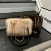 2026 Nuevo Bolso de Hombro Individual con Cadena de Felpa para Otoño Invierno Estilo Coreano para Mujer Sensación de Alta Gama Gran Capacidad Bolso Cruzado Bolso Tote de Moda