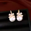 Hebillas de Pendientes de Oro Real de 14k Chapado con Zirconia, Lazo y Perla, Pendientes de Lujo Ligero con Sensación de Alta Gama, Accesorios de Oreja Versátiles de Temperamento Elegante