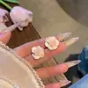Brincos de Moda Doces e Frescos para Mulheres, Luxo Leve com Sensação de Alta Qualidade, Brincos Versáteis com Design Único, Brincos de Tarraxa de Nicho Atacado
