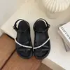 Sandálias Femininas para Uso ao Ar Livre 2026 Novo Estilo Francês Sapatos Plataforma Delicados para Mulheres Baixas para Aumentar a Altura, Adequados para Combinar com Vestidos, Sapatos de Praia