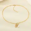 Cadena de clips de papel creativa personalizada multiestilo corazón hueco incrustado de diamantes collar de acero de titanio madre levantando alto día de la madre
