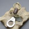 Chaveiro Criativo Masculino Algemas de Liga Chaveiro de Couro Bovino Tecido Vintage Bronze