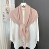 Elegante Bufanda Cuadrada Color Morandi 89cm para Mujer con Borlas de Cuentas de Madera, Adecuada para Todas las Estaciones, Bufanda Chal Decorativa Versátil