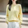 Novo suéter de malha de cashmere outono/inverno para mulheres, cardigã de gola redonda, modelagem solta, top base de lã escovada
