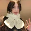 Bufanda Pequeña Tejida a Crochet Hecha a Mano con Textura para Mujer en Otoño e Invierno Protección Corta para el Cuello Bufanda Cruzada Estilo Coreano Bufanda Pequeña Cálida de Moda