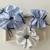 Scrunchie Azul Ballet com Laço de Fita Listrado Acessório de Cabelo para Mulheres, Elástico de Cabelo de Renda Texturizada Ornamento de Cabelo
