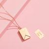 Colar com pingente de envelope em aço titânio europeu e americano mais vendido moda feminina corrente de clavícula em aço titânio pingente loveyou pode ser aberto